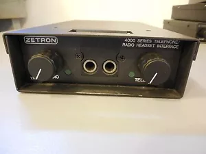 Zetron Series 4000 interfaccia telefono/auricolari radio - Foto 1 di 4