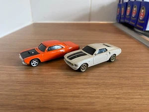 Diecast sin marca 2x Fast & Furious Cars '70 Plymouth Roadrunner/69 Ford Mustang - Imagen 1 de 6