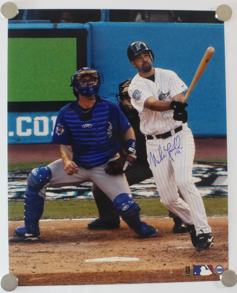 Florida Marlins - Mike Lowell Foto Autografiada Brillante Impresión 20" x 16" Foto 1 de 1