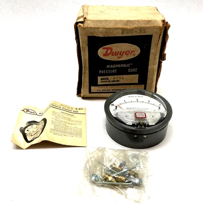 Dwyer Instruments 2004C Magnehelic Pressure Gauge 15psig 0-4" w.c. - Image 1 of 4