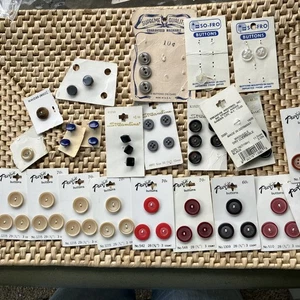 LOT Vintage Buttons on Cards ~ So Fro/Streamline /pacific - Picture 1 of 5