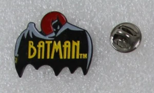 Pin de solapa con logotipo animado de Batman 1992 3 x 2,5 cm (1,2" x 1") dibujos animados de DC Comics difícil de encontrar - Imagen 1 de 2