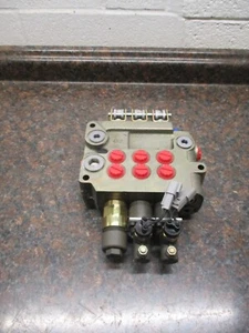 PARKER ALTEC 990860065 PIOLTBETRIEBENE HYDRAULISCHE STEUERUNG 3 SCHIEBERVENTIL - Bild 1 von 6