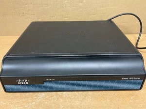 Cisco 1941/K9 Router Zintegrowane usługi Gigabit Ethernet VPN - Zdjęcie 1 z 8