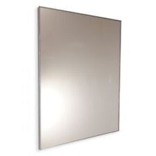 Miroir de salle de bains sur mesure avec cadre en chrome poli