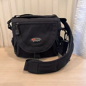 Lowepro Nova 1 AW Camera Bag Black Storage Case - Picture 1 of 12