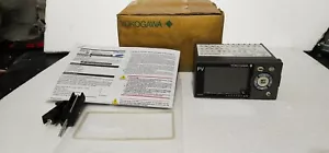 Yokogawa UM33A Indicatore Digitale 1/8Din TE V mA I/P Trasmettitore Controller Meter - Foto 1 di 15
