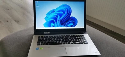 Notebook Laptop Toshiba L70-C-121 17,3Zoll - Bild 1 von 4