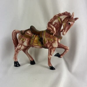 Rosa Pferd Figur Karussell Zirkus Show Distressed Harz 4,5” x 5,5” - Bild 1 von 6