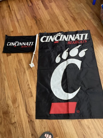CINCINNATI BEARCATS  45”X 28”FLAG MAN CAVE and 18” X12” Car Flag Cover