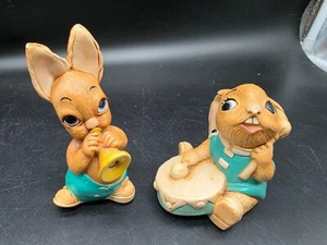 2 PENDELFLOSSE HASE HASE FIGUREN MUSIZIEREN: PHUMF UND BONGO - Bild 1 von 13