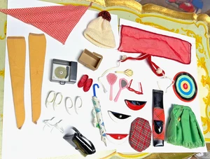 LOTE DE ACCESORIOS PARA MUÑECAS TAMMY Y FAMILIA IDEALES DE COLECCIÓN ZAPATOS MONEDEROS GAFAS ++ - Imagen 1 de 17