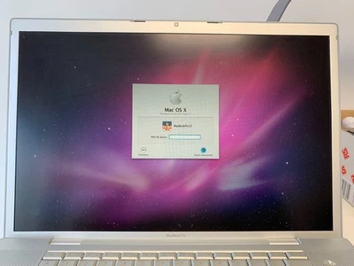 Apple Macbook Pro 17 pouces - 2007 - Très belle occasion - Snow Leopard - Photo 1/4