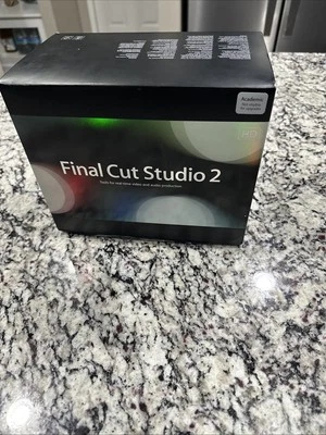 Apple Final Cut Studio 2 Editing Software Complete with Manuals & 9 Cd’s - Image 1 of 4