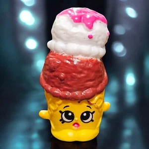 Shopkins Kylie Cone Scoops Ice Cream Truck Playset Exclusive #FF-002 Season 3 - Picture 1 of 2