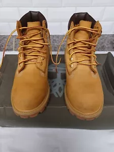 Timberland Premium 6-Inch Waterproof Boot Wheat Nubuck 12909713 Sz 2m Youth - Picture 1 of 8