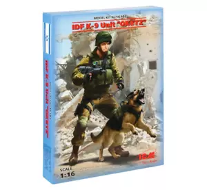 Offizier der IDF K-9 ""OKETZ"" Einheit mit Hund 1/16 Kunststoff Modellbausatz ICM 16102 - Bild 1 von 11