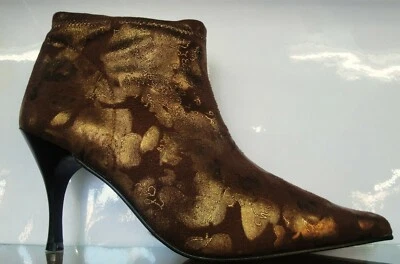 Botín elásticos en marrón y oro con tacón fino  varias tallas Producto Español - Imagen 1 de 4