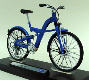 Welly 1/10 Scale - BMW Q5.T Blue Diecast and Plastic Model Bicycle and Stand - Picture 1 of 5