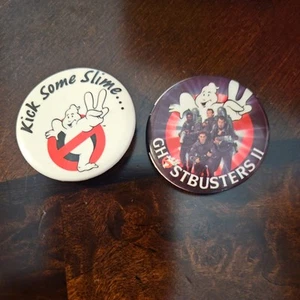 2 Ghostbusters ll Pin Tin Badges vintage - Picture 1 of 8