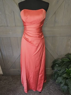 Vestido de graduación vintage Alfred Angelo talla 4 Foto 1 de 4