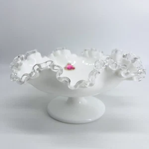 VINTAGE FENTON MILCHGLAS KOMPOTT GERÜSCHTER RAND DEKO SÜSSIGKEITENSCHALE MIT AUFKLEBER - Bild 1 von 10