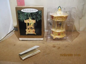 HALLMARK KEEPSAKE MAGIC ORNAMENT-TOBIN FRALEY HOLIDAY CAROUSEL-LIGHTS&MUSIC - Picture 1 of 3