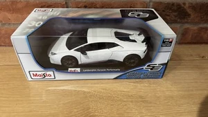 Maisto 1:18 Lamborghini Huracan Performante White New - Picture 1 of 1
