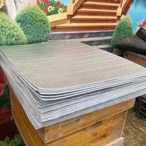 10PCS Beehive Reflective Film Heat Insulation Covers Coating Sunscreen Rainproof - Picture 1 of 12