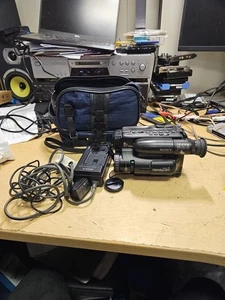 Sony CCD-TR75E PAL Handycam Camcorder - no battery . 100% UNTESTED. - Picture 1 of 19