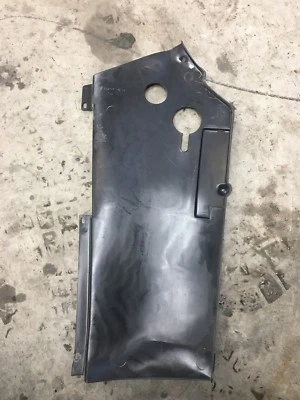 CUBIERTA MOTOR CONVERTIBLE TRASERA ORIGINAL USADA PORSCHE 924S, 944, 968 Foto 1 de 3