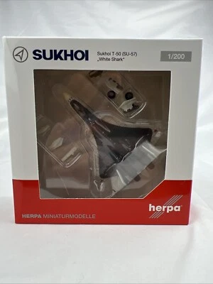 Herpa 1/200 Sukhoi T-50 Su-57 White Shark 559751 - Image 1 of 4