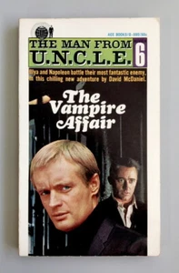 TV tie-in pb THE MAN FROM U.N.C.L.E. #6: VAMPIRE AFFAIR (Ace #G-590 1st, 1966) - Bild 1 von 4