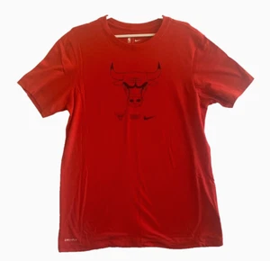 Nike Chicago Bulls Men's Red Cotton T-Shirt Size Med NBA Fan Apparel - Picture 1 of 10