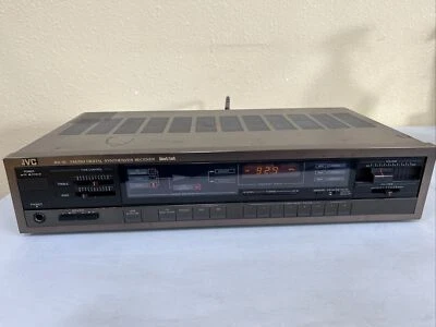 JVC RX-111 FM/AM Digital Synthesizer Receiver Quartz Lock TESTED&WORKING - Image 1 of 4