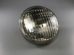 EIKO 7613 SEALED BEAM 6V 8W PAR 36 - Picture 1 of 4