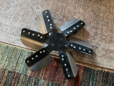 Ventilador de refrigeración de radiador de acero inoxidable de alto rendimiento vintage, Chevy, Pontiac, Olds Foto 1 de 2