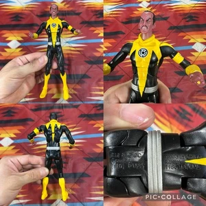 Mattel DC Universe Classics Sinestro Corps Yellow Lantern Sinestro 6.5" Figure - Picture 1 of 14