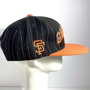 Broche chapeau/bonnet San Francisco Giants rayé collection Cooperstown aiguille américaine - Photo 1/9
