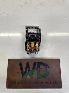 Square D 8536 SCO3S Motorstarter mit 120 Volt Spule PIC der Kontakte Old Face - Bild 1 von 7