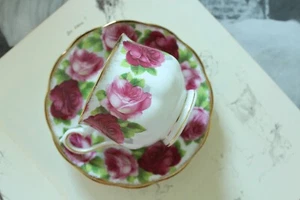 Set piattini tazza da tè vintage Old English Rose Royal Albert rosa osso Cina - Foto 1 di 8