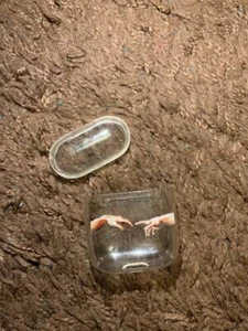 Case for AirPods 2 clear plastic - Picture 1 of 4