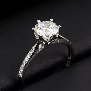 Anillo de compromiso de diamantes cultivados en laboratorio de 1,03 quilates D VS1 certificado IGI de oro blanco de 18 quilates - Imagen 1 de 7