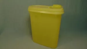 VINTAGE TUPPERWARE 1-qt YELLOW BEVERAGE CONTAINER (792) VERY NICE!! - Imagen 1 de 4