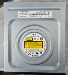 LG GH24NS95 SATA 24X Super-Multi Internal DVD+RW DVD Writer Burner Drive - Bild 1 von 4