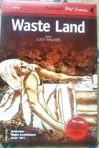 WASTE LAND. LIBRO + DVD regia di LUCY WALKER - FELTRINELLI REAL CINEMA - Picture 1 of 2