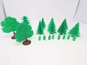 USED Bachmann O, Bachmann + more Plastic Green Trees, Read Description - Picture 1 of 7
