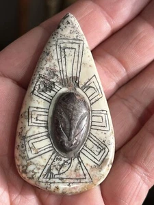 Ojuelos de Jalisco Alien geschnitzter Stein. Authentisches Aztlan-Artefakt  - Bild 1 von 7