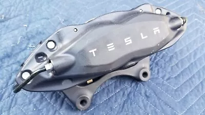 ✅ 2012-2021 OEM Tesla Model S Front Right Passenger Side Brake Caliper Brembo - Image 1 of 4
