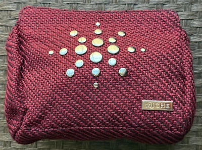 Bolsa Miche Vixen Demi Apenas Capa Têxtil Vermelha com Tachas Cor Prata - Imagem 1 de 4